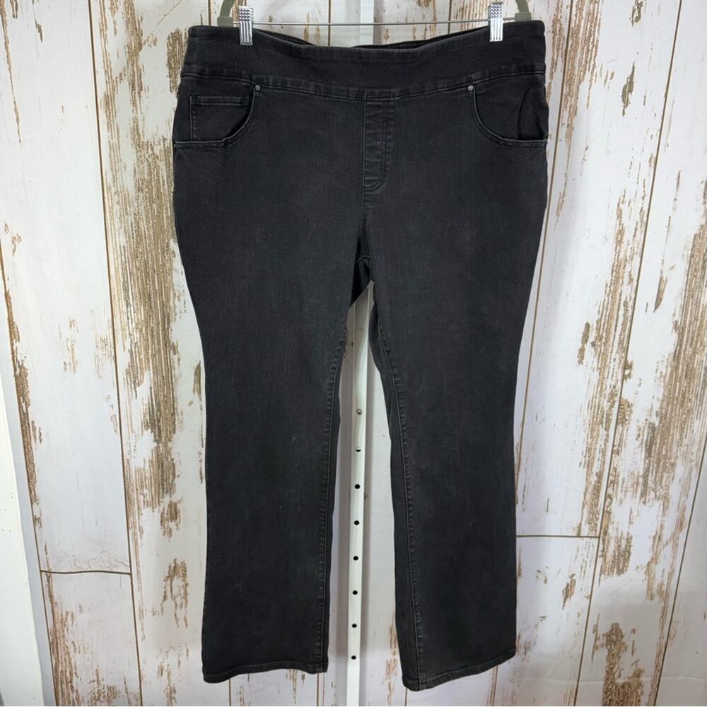 The Pioneer Woman, Faded Black Pull On Boot Cut Jeans. Size XXXL. Excellent cond